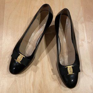 Black Ferragamo Bow Pumps Sz 9.5